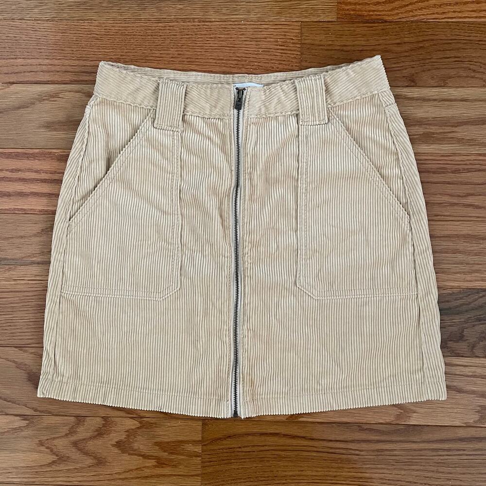 Hollister Size 5 Corduroy Mini Skirt Tan Ultra High Rise Womens Small Full Zip